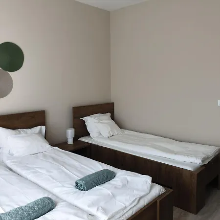 Chill House Apartman Eger Exterior photo